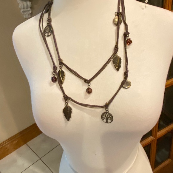 Tree of life necklace has a chain and a tin cord to hold the charms - Picture 2 of 5